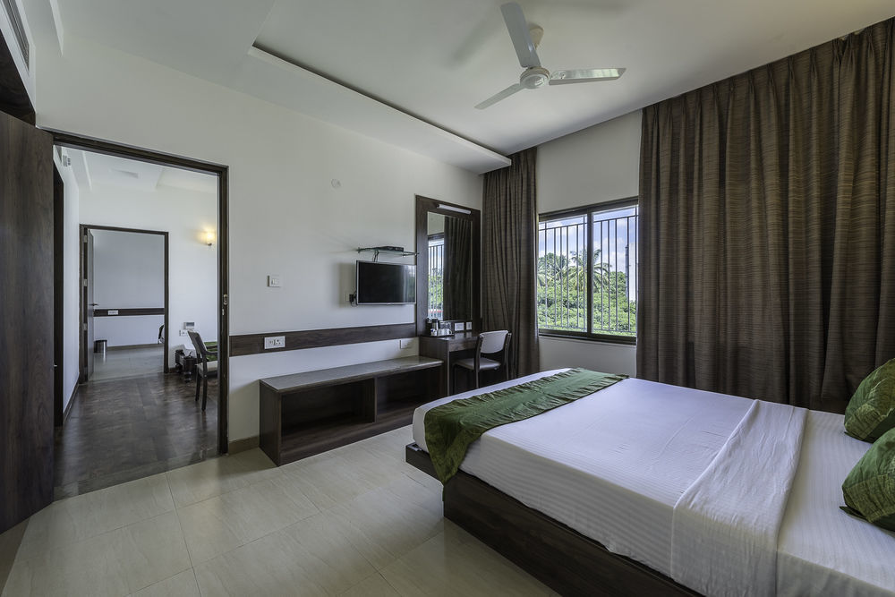 Myspace Hotels Silverstar Bangalore Exteriör bild