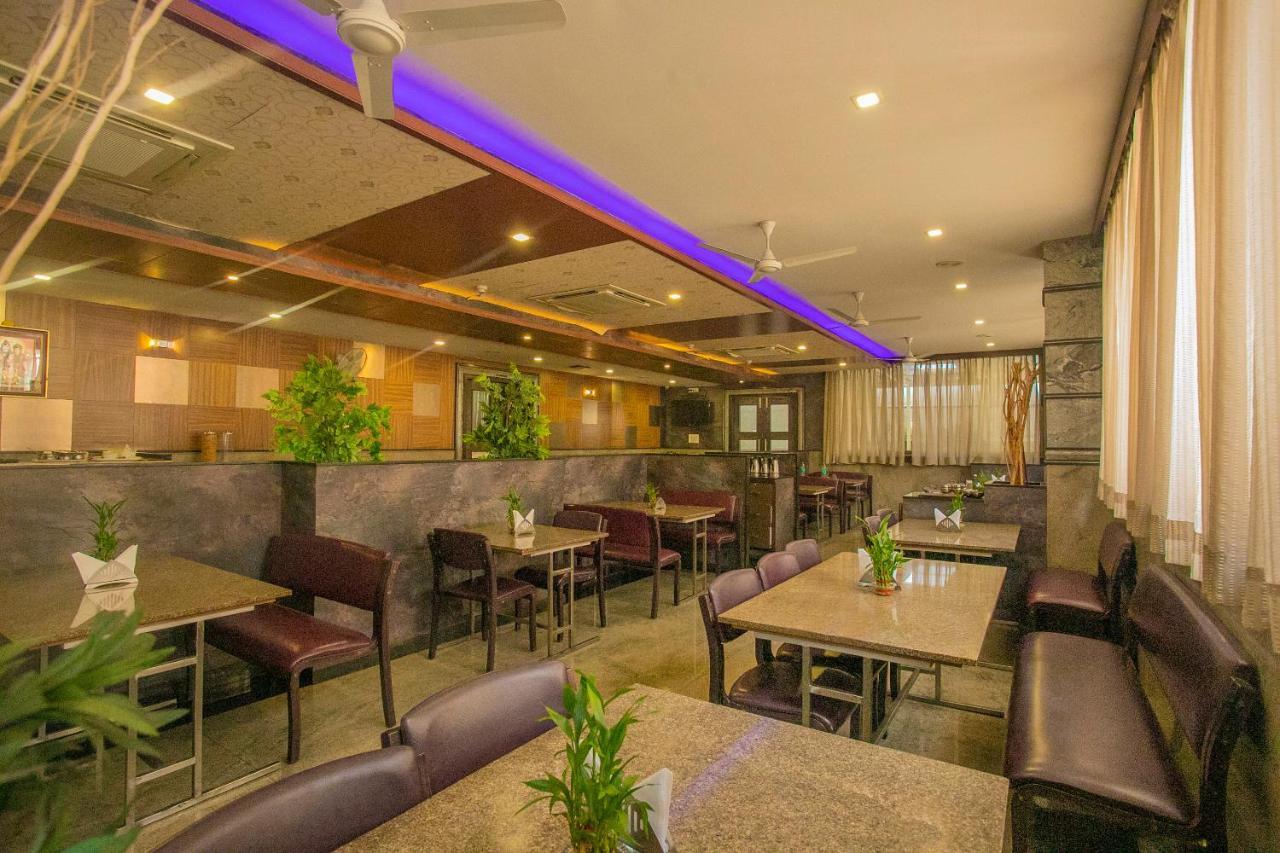 Myspace Hotels Silverstar Bangalore Exteriör bild