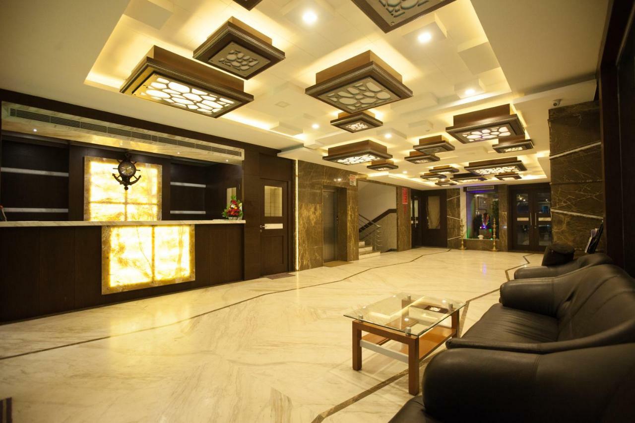 Myspace Hotels Silverstar Bangalore Exteriör bild