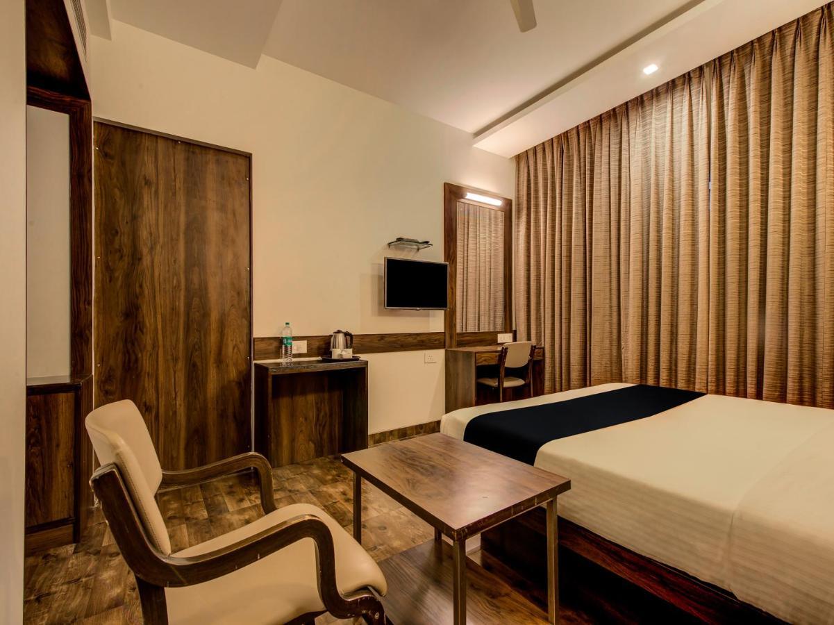 Myspace Hotels Silverstar Bangalore Exteriör bild